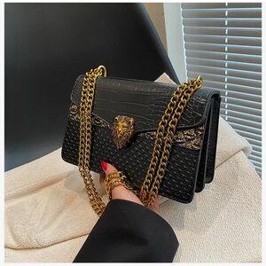 Elegant Black Snake-Print Bag w/ Golden Lion Head & Golden Chain-NIP